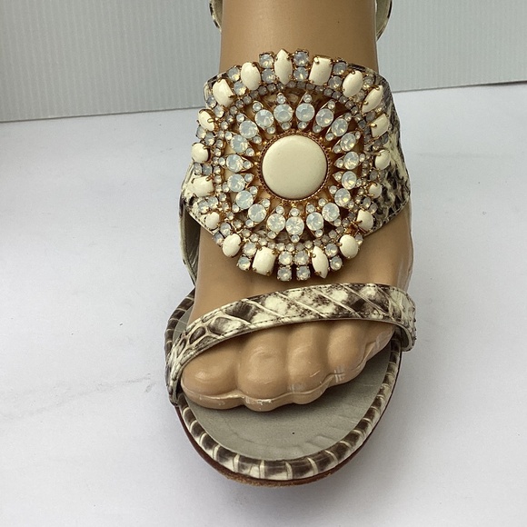 Manolo Blahnik Ronda Snake Embellished Slingback Heels 38.5 / 8 - Picture 3 of 12